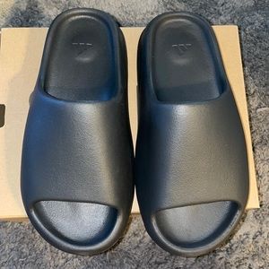 Yeezy Slides Onyx